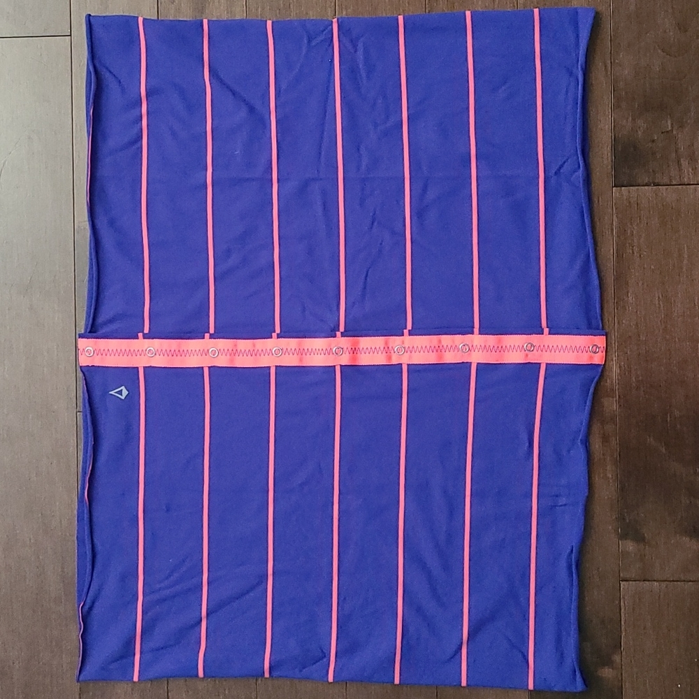 Ivivva snap scarf